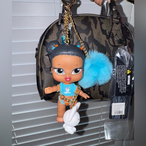 Bratz Accessories - Custom Bratz Babyz Keychain
Sasha Doll